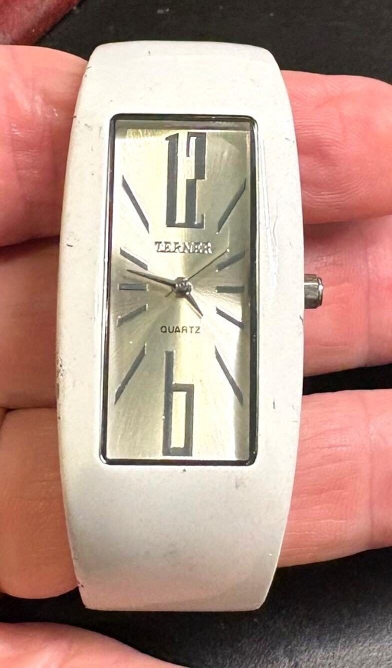 Women's 25mm Bijoux Terner Bangle Bracelet Watch, White Metal